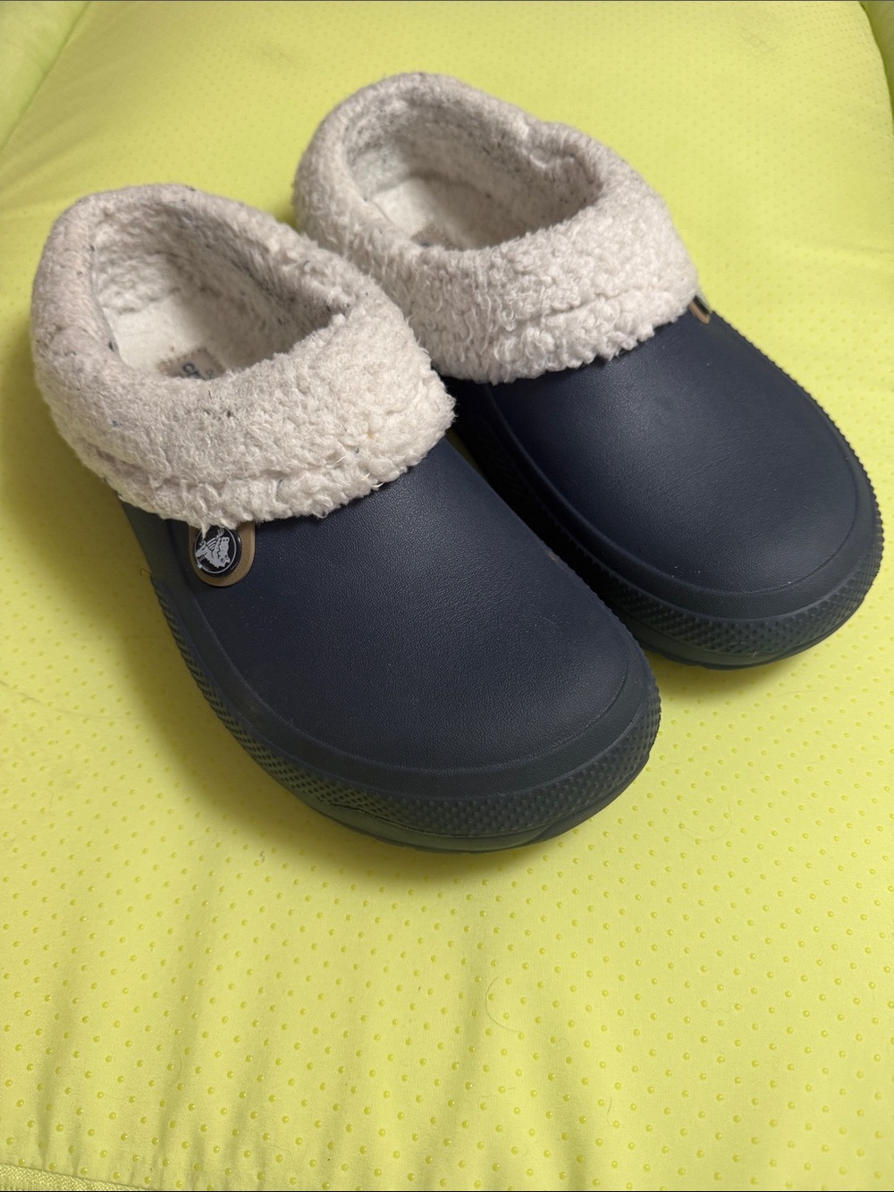 Crocs Blitzen III Fuzz Lined Clogs M7 W9